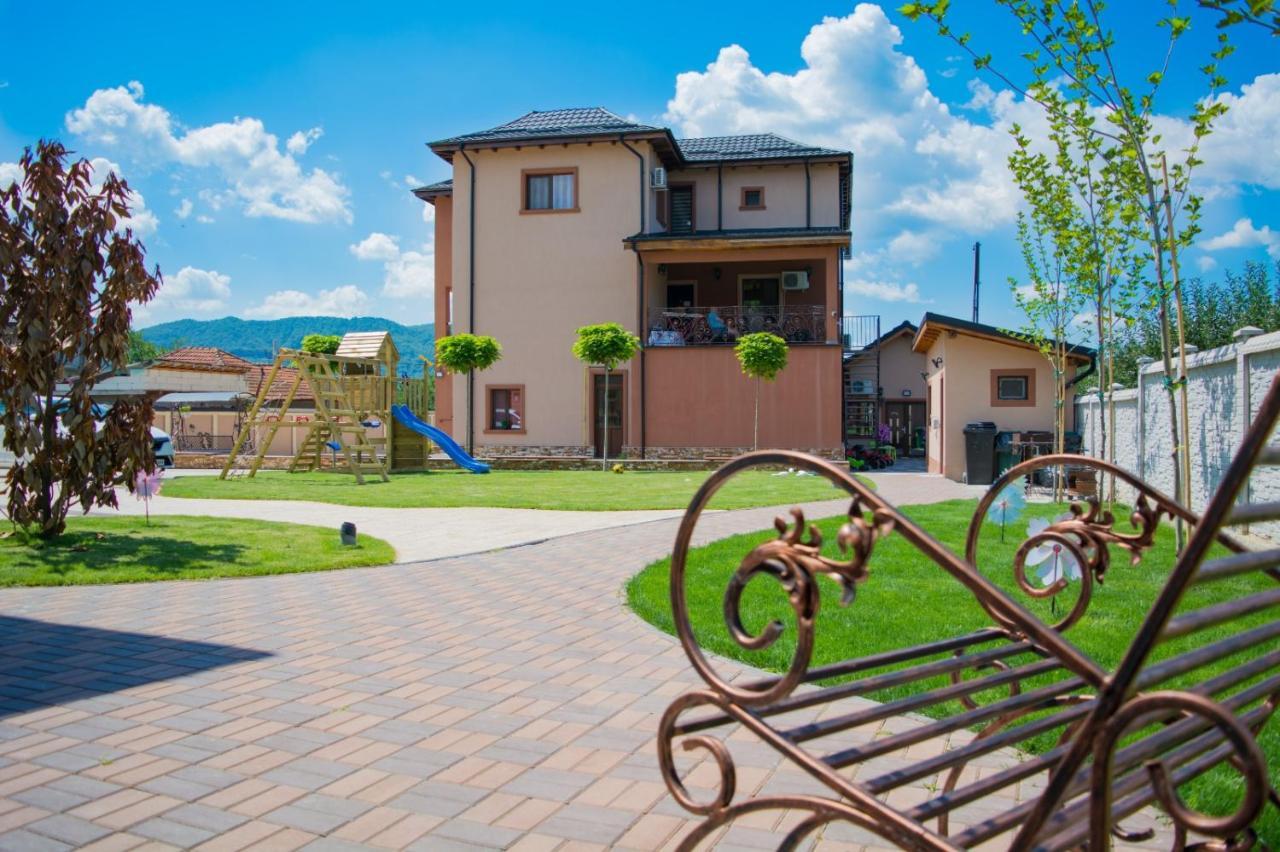 Bed and Breakfast Casa Erk Călimăneşti Zewnętrze zdjęcie