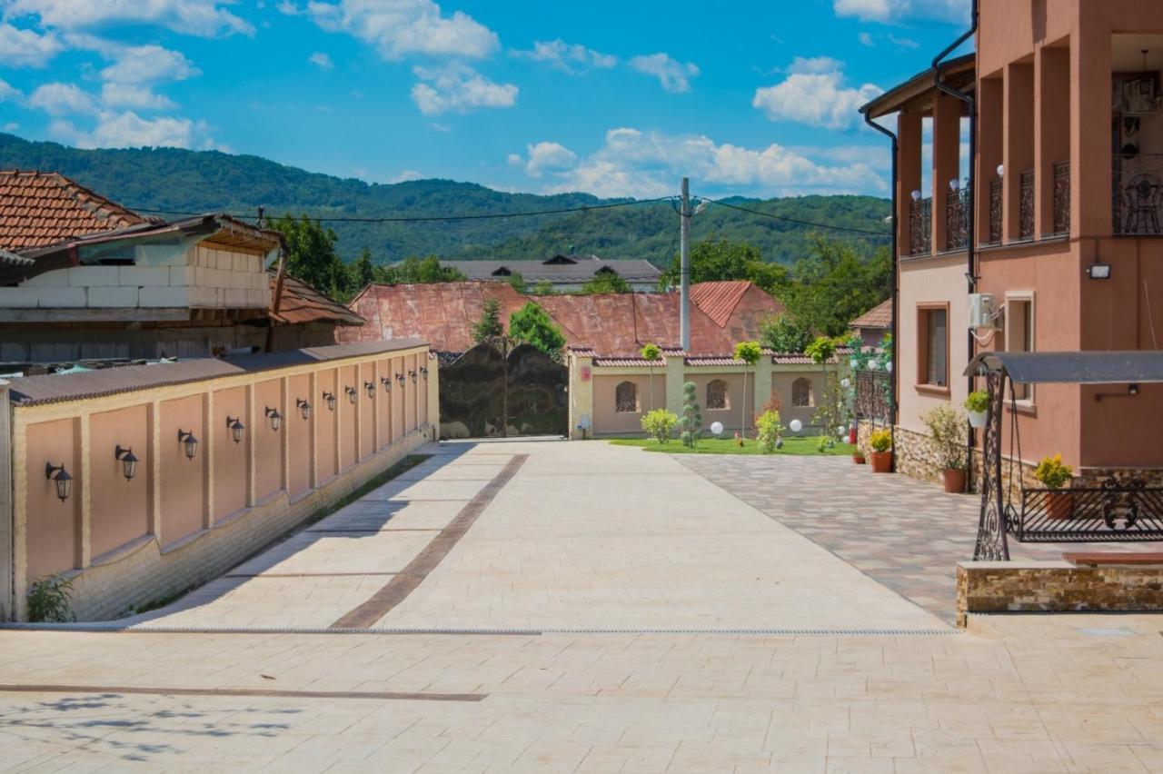 Bed and Breakfast Casa Erk Călimăneşti Zewnętrze zdjęcie